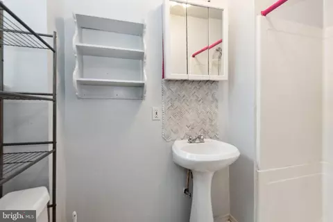 Bath - 338 340 Hunter Ave, Plainfield, NJ 07063 photo 1 of 1
