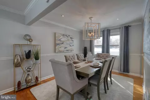 Dining - 938 42 Cushing Pl, Plainfield, NJ 07062 photo 6 of 7