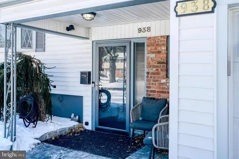 Exterior - 938 42 Cushing Pl, Plainfield, NJ 07062 photo 3 of 3