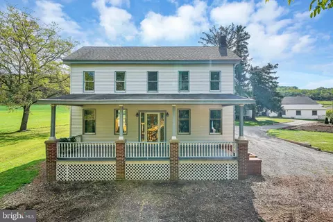 89 Asbury Broadway Rd, Washington, NJ 07882