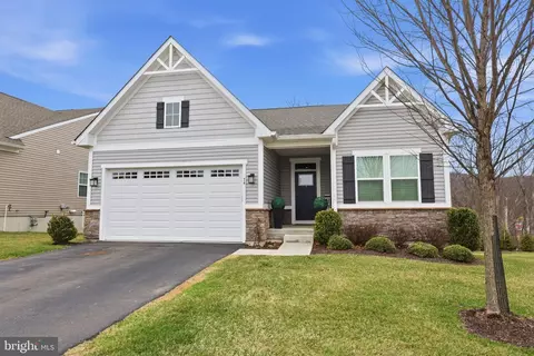 74 Mountain View Ln, Port Murray, NJ 07865