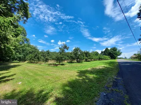 9 Cold Springs Road, Orrtanna, PA 17353
