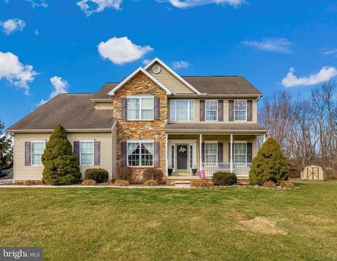 17 Brentwood Ct, Littlestown, PA 17340