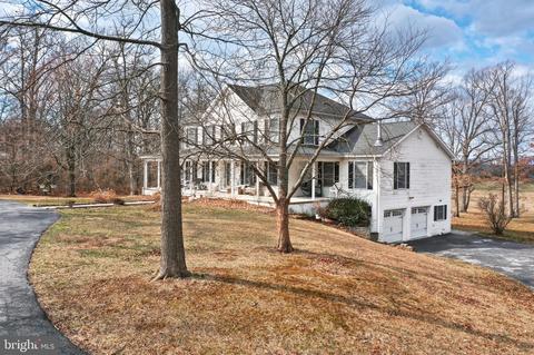 981 Ridge Rd, Gettysburg, PA 17325