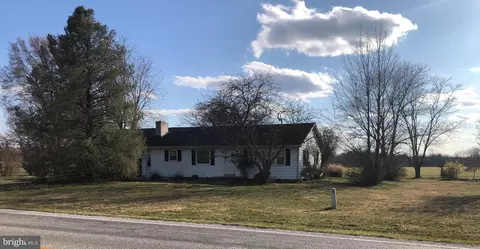 487 Race Horse Rd, Hanover, PA 17331
