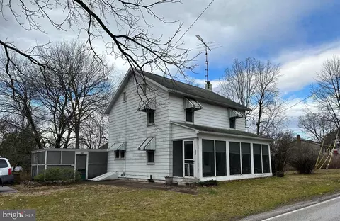 542 Oxford Rd, New Oxford, PA 17350