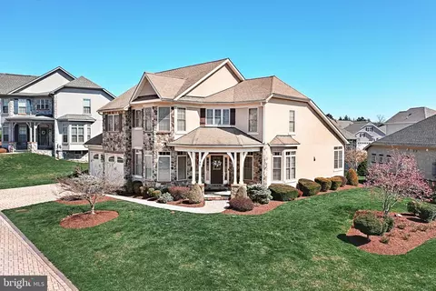 96 Garrison Falls Dr, Gettysburg, PA 17325