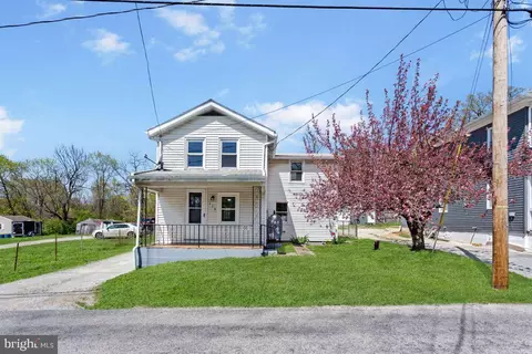338 Green Springs Rd, Hanover, PA 17331