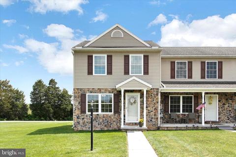 120 Cannon Ln, Gettysburg, PA 17325