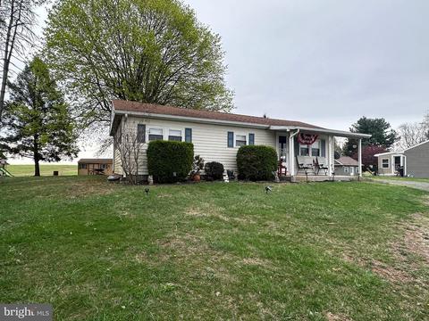 745 Littlestown Rd, Littlestown, PA 17340