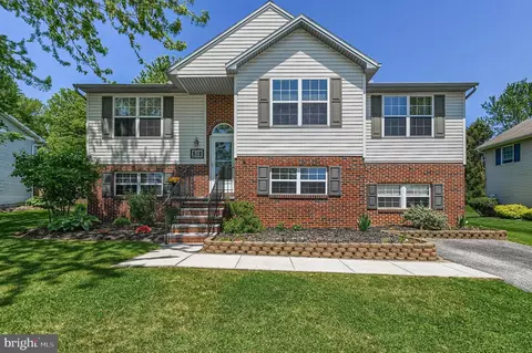 65 Dakota Dr, Hanover, PA 17331