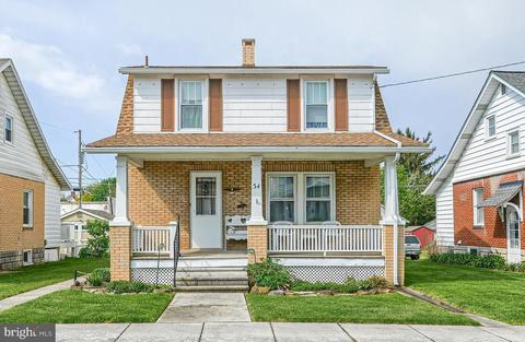 34 Prince St, Littlestown, PA 17340