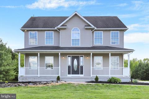 195 Saint Johns Rd W, Littlestown, PA 17340