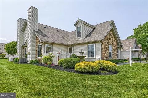 65 Apple Jack Ln, Littlestown, PA 17340