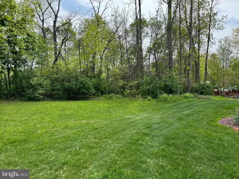 9 Hines Dr, East Berlin, PA 17316