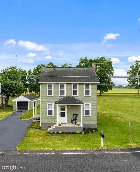 160 Brickyard Rd, New Oxford, PA 17350