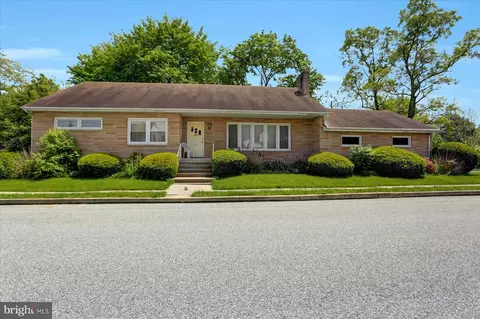 280 S Howard Ave, Gettysburg, PA 17325