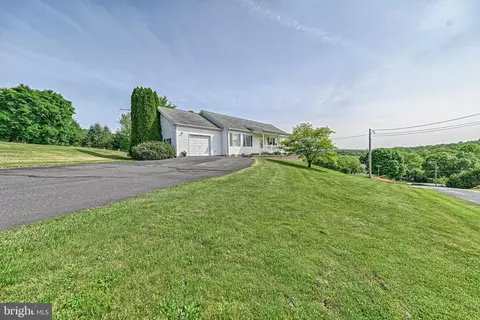 260 Opossum Hill Rd, Aspers, PA 17304
