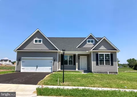 17 Nuthatch Dr #185, Gettysburg, PA 17325