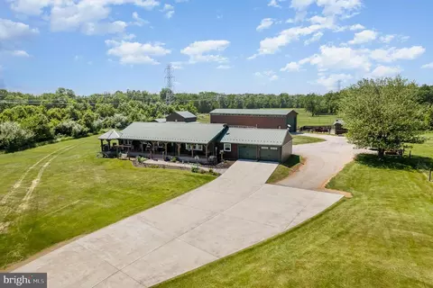 1460 Brickcrafter Rd, New Oxford, PA 17350