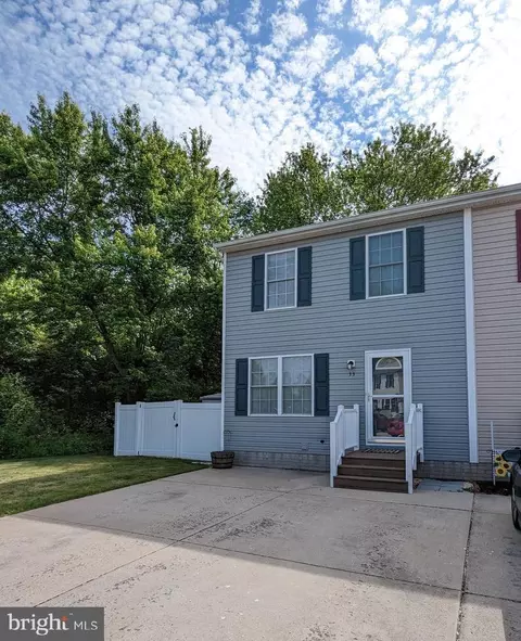 33 Red Bird Ln, Gettysburg, PA 17325