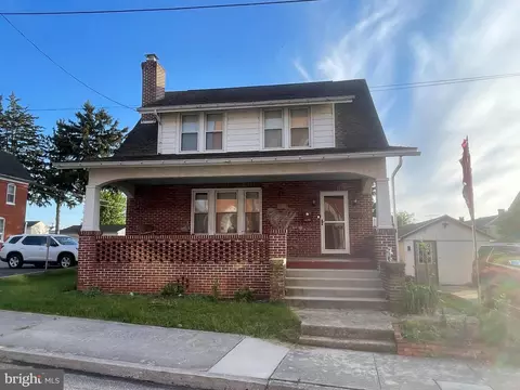 17 N 3rd St, Mcsherrystown, PA 17344