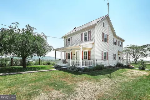 711 Guernsey Rd, Aspers, PA 17304