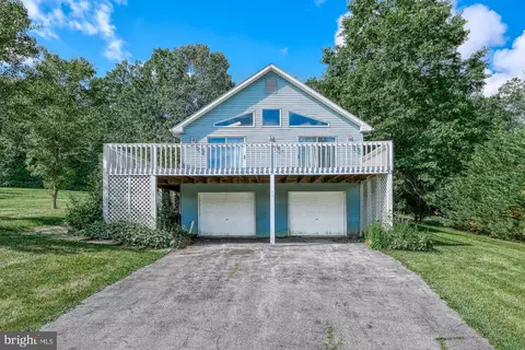 311 Lake Meade Dr, East Berlin, PA 17316