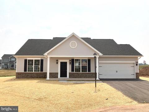 18 Egret Ct #B19, Gettysburg, PA 17325