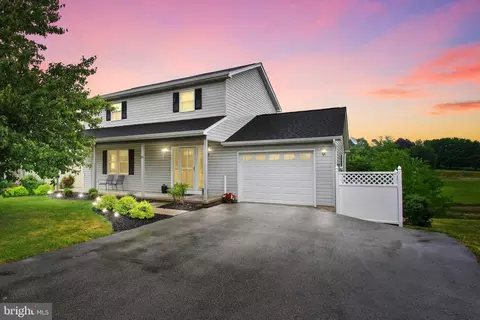 14 Hillcrest Dr, Biglerville, PA 17307