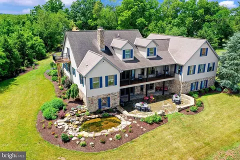 297 Winding Ln, East Berlin, PA 17316