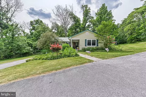 1677 Knoxlyn Rd, Gettysburg, PA 17325