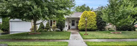 909 Highland Ave, Gettysburg, PA 17325