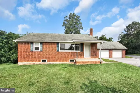 1998 Old Carlisle Rd, Aspers, PA 17304