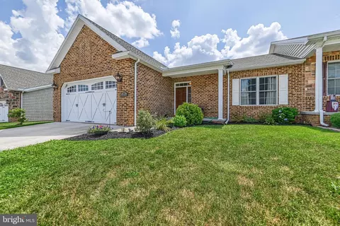 122 Stoners Cir, Littlestown, PA 17340