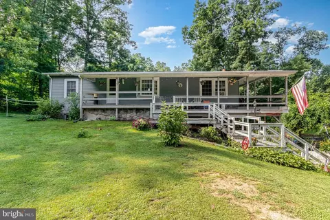 300 E Company Farm Rd, Aspers, PA 17304