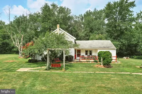 366 Stone Bridge Rd, Gettysburg, PA 17325