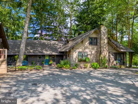 4732 York Rd, New Oxford, PA 17350