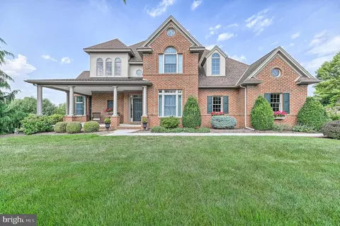 305 Orchard Dr, Hanover, PA 17331