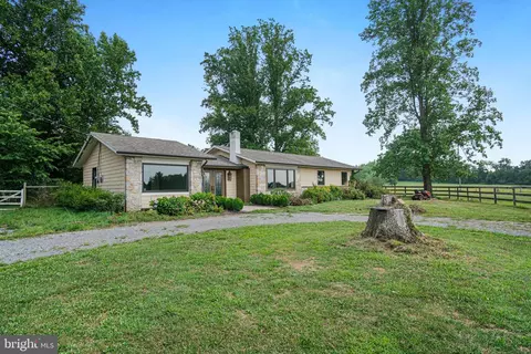 174 Saint Johns Rd, Littlestown, PA 17340