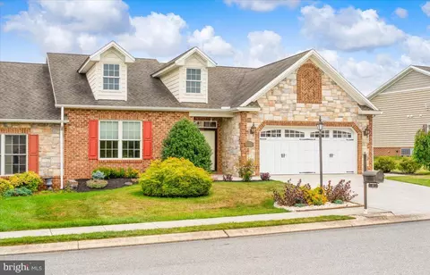 4 Stedtle Ave, Littlestown, PA 17340