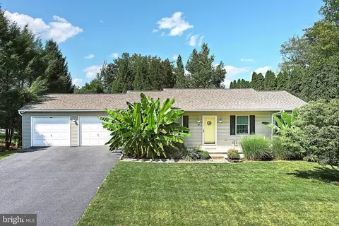 13 Barlow Dr, East Berlin, PA 17316