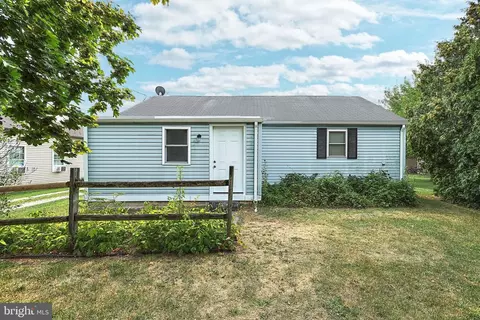 7071 York Rd, Abbottstown, PA 17301