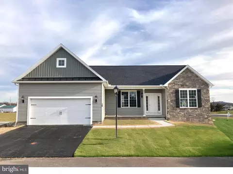 16 Nighthawk Ct #C50, Gettysburg, PA 17325