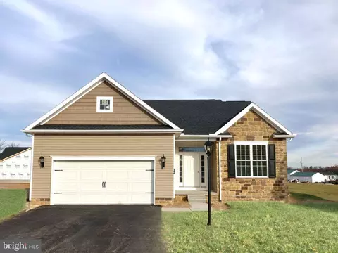 12 Nighthawk Ct #C49, Gettysburg, PA 17325