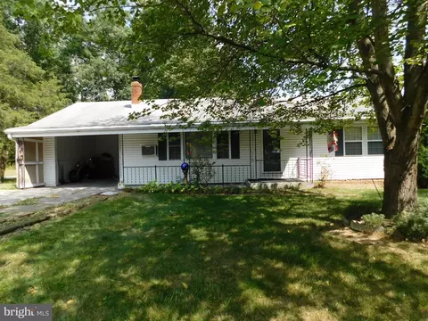 623 Natural Dam Rd, Gettysburg, PA 17325