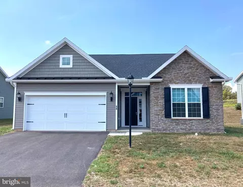 14 Flicker Ct #B3, Gettysburg, PA 17325