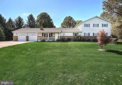 981 Kohler Mill Rd, New Oxford, PA 17350