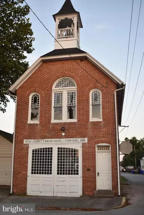 101 4th St, East Berlin, PA 17316
