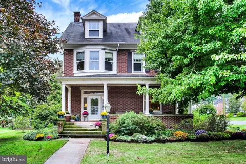248 Springs Ave, Gettysburg, PA 17325